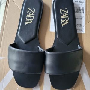 Zara Black Flat Sandals